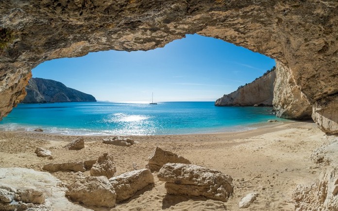 As praias mais lindas da Grécia (e os melhores hoteis)