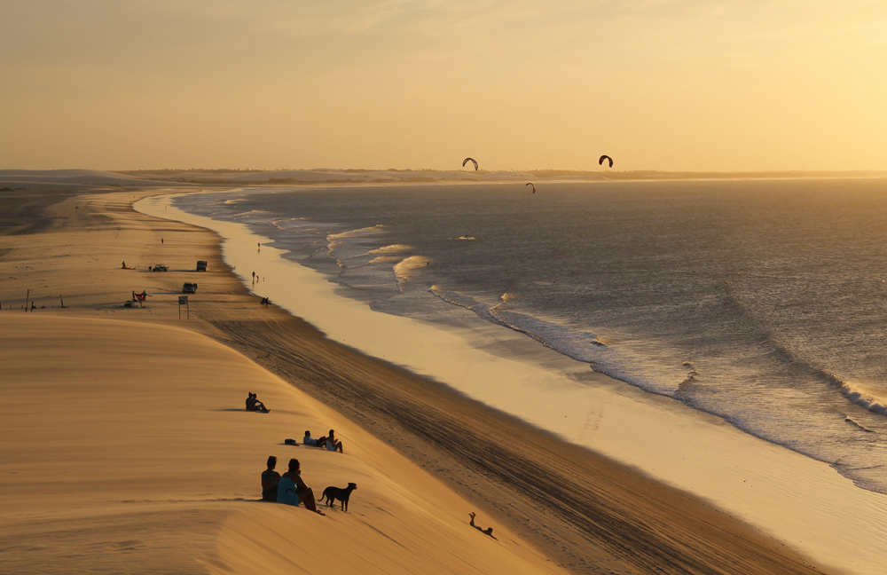 Fim de tarde na duna de Jeri: um clássico Fim de tarde na duna de Jericoacoara: um clássico