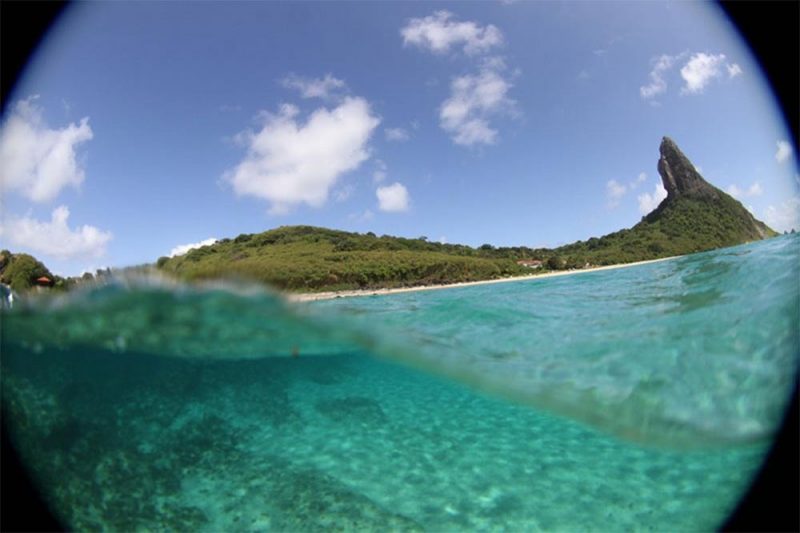 Praias de Fernando de Noronha - Praia da Conceição Praias de Fernando de Noronha - Praia da Conceição