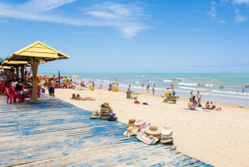 Destinos no Brasil para ir nos feriados: A praia de Taperapuã