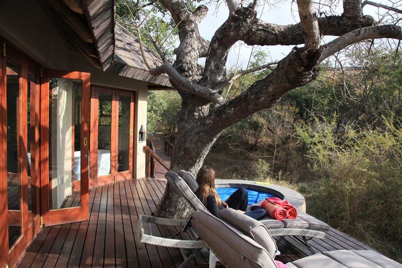 Kruger Park dicas: os lodges, e a varanda do nosso quarto no Kusudalweni, com hidro aquecida