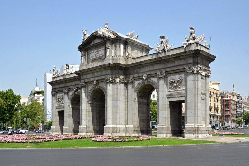 Monumento Puerta de Alcalá em Madrid