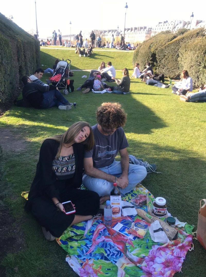 picnic nos Jardins do Louvre