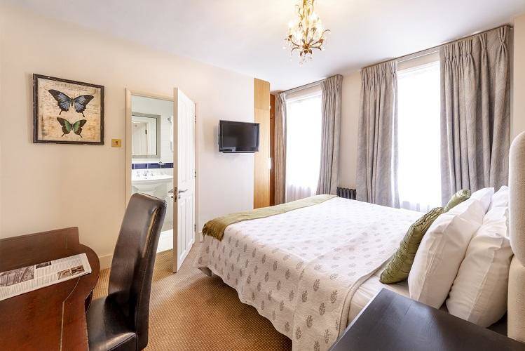 Onde ficar em Londres: Fielding Hotel é ótimo custo benefício na cidade. Onde ficar em Londres: Fielding Hotel é ótimo custo benefício na cidade.