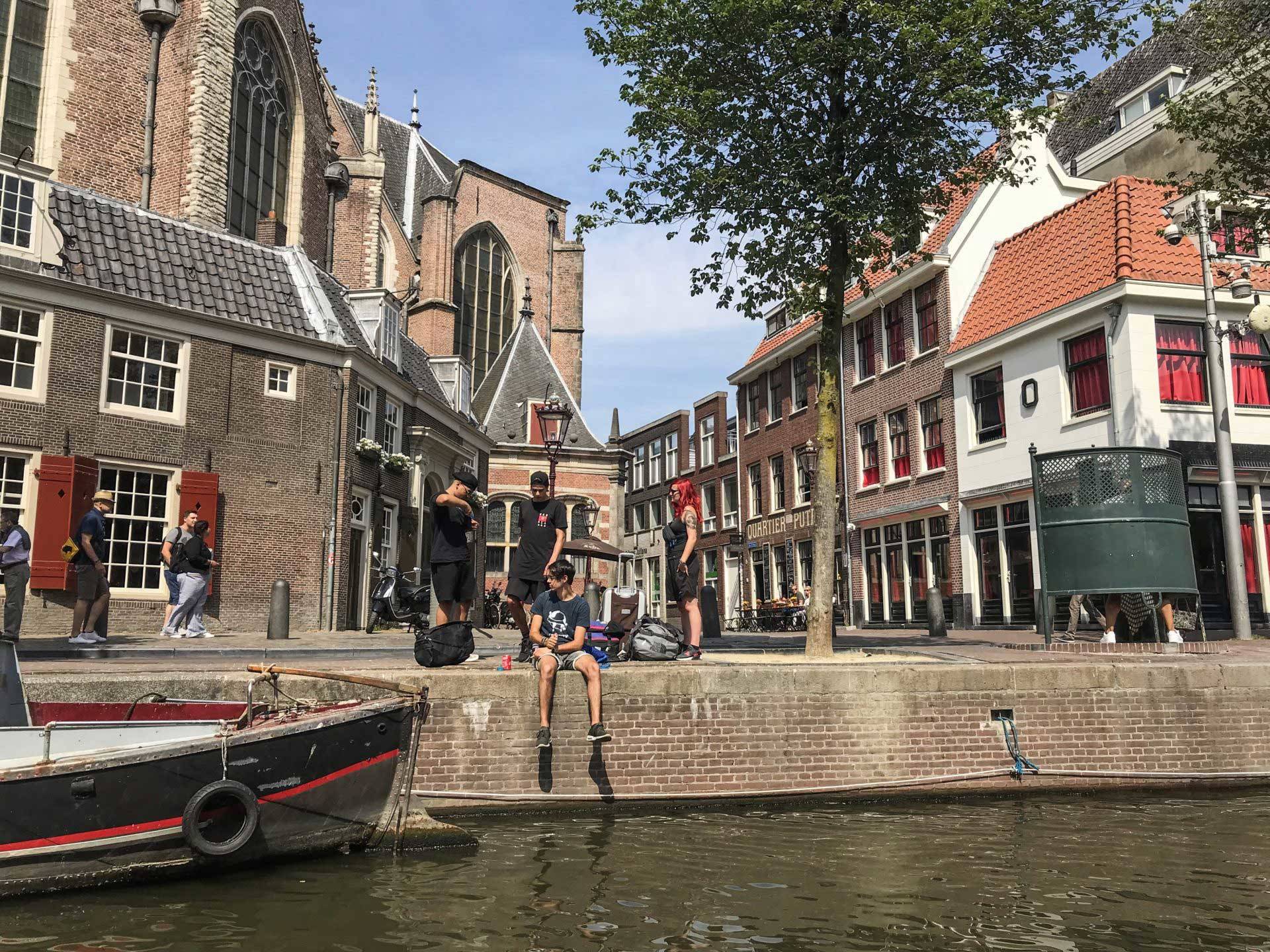 O que fazer em Amsterdam: passeio de barco