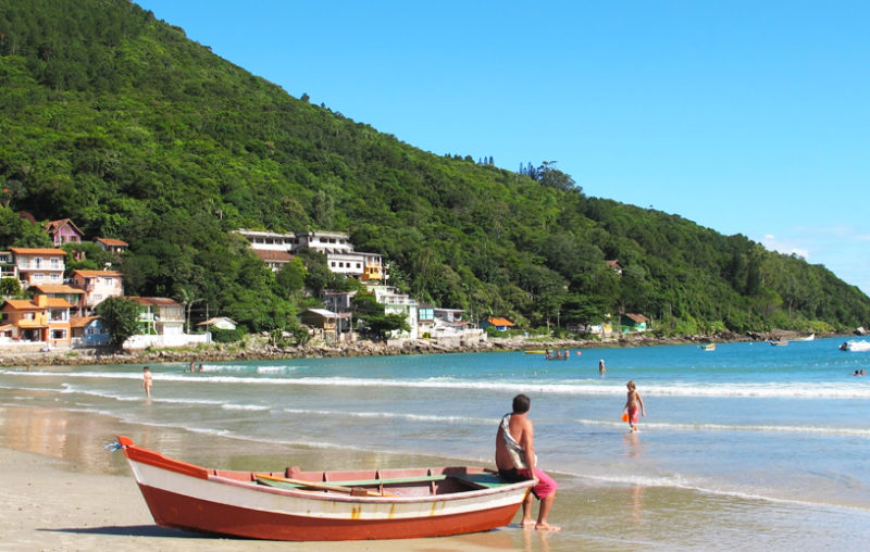 O que fazer em Florianópolis: Clima tranquilo no Pântano do Sul. O que fazer em Florianópolis: Clima tranquilo no Pântano do Sul.