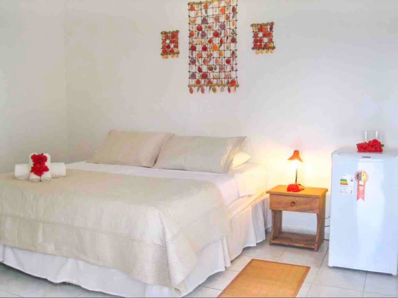 Airbnb em Noronha: quarto com toda estrutura e conforto