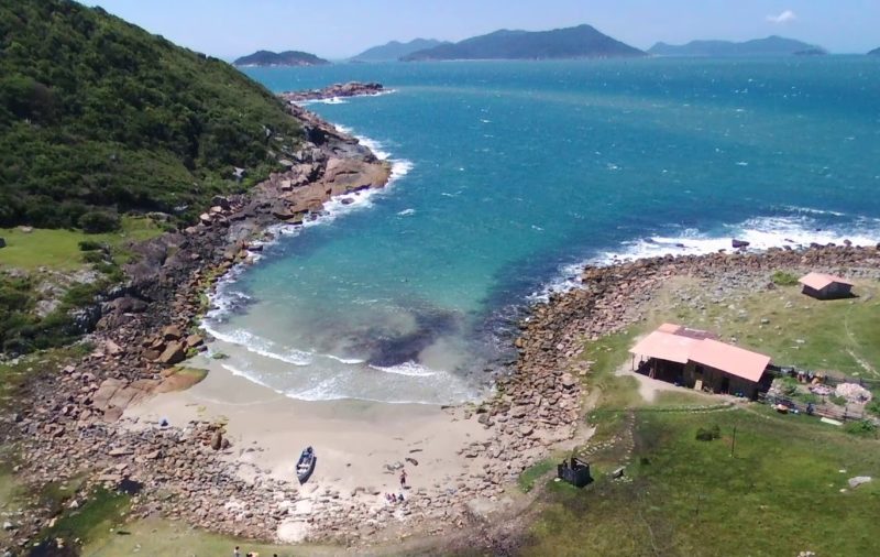 Roteiro praias do sul do Brasil: Praia do Maço, em Santa Catarina. Roteiro praias do sul do Brasil: Praia do Maço, em Santa Catarina.