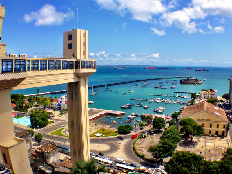 Cidades para visitar na Bahia: Elevador Lacerda em Salvador. Cidades para visitar na Bahia: Elevador Lacerda em Salvador.
