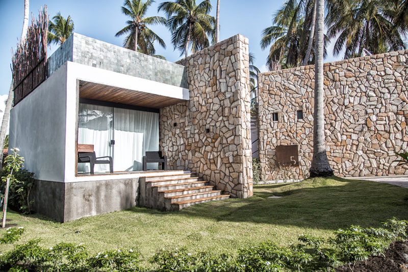 O hotel Pedras do Patacho: bangalô com piscina privativa no rooftop