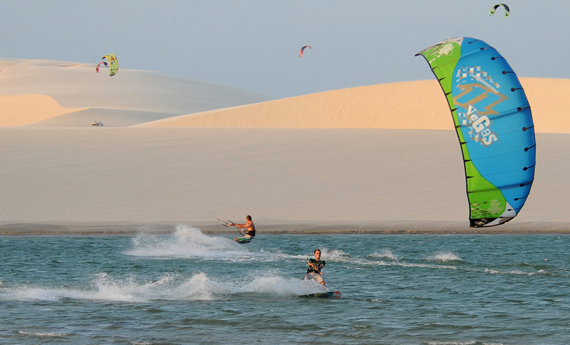 Guia Jericoacoara: diversão do kitesurf nas lagoas
