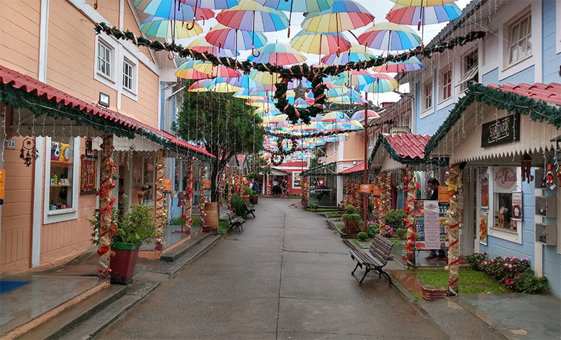 Penedo: cidade também reabriu ao turismo, mas movimento é tímido