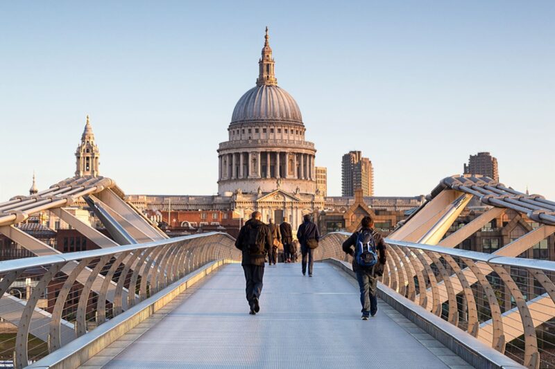 O que fazer em Londres: a millenium bridge