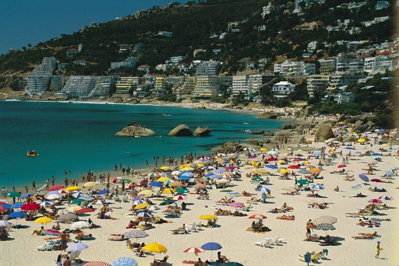 Melhores praias de Cape Town: Cliffton (Foto: Wikimedia Commons)