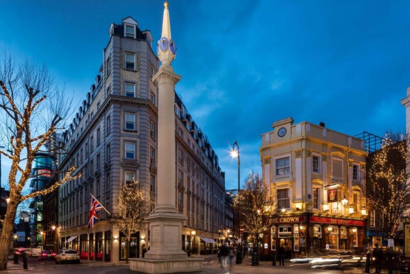 Hoteis em Londres: a fachada do Radisson, na Sevan Dials