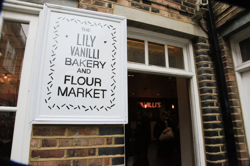 columbia market lily: pare no Lily Vanilly